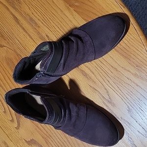 Women's size 12 brown booties
